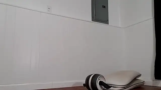 Snapshot of Bilie_Desire chatting on January 2026 09:10:02 PM Bilie Desire online show from January 2026 09:10:02 PM