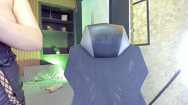 ThaliaBrookss  online show from March 2026 06:44:01 AM