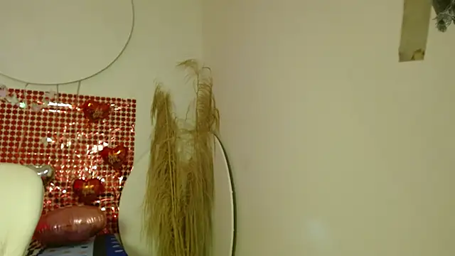 Leslie21  online show from February 2026 01:10:01 PM