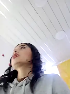 honeyluxe  online show from February 2026 03:59:01 AM