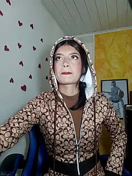 honeyluxe  online show from March 2026 04:17:02 AM