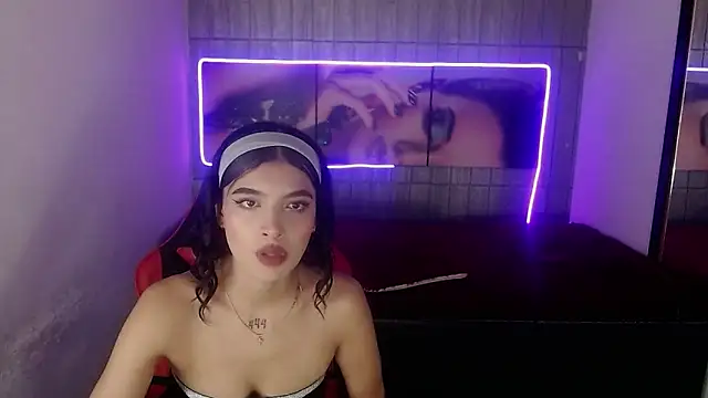 honeyluxe  online show from February 2026 04:11:01 AM