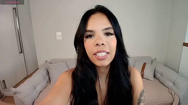 Bruna Ferrazz online show from February 2026 12:12:01 PM