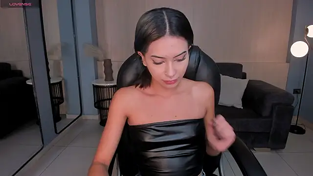 KayraLanne online show from February 2026 03:53:02 AM