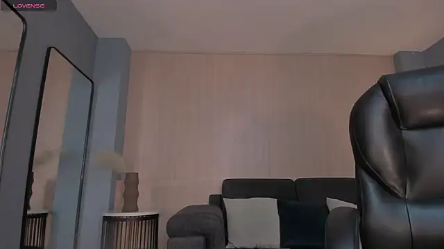 KayraLanne online show from February 2026 06:26:01 AM