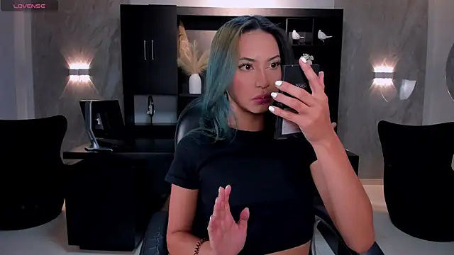 KayraLanne online show from April 2026 03:43:02 AM