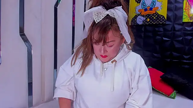 Snapshot of Meriland_HH chatting on February 2026 12:18:01 PM Meriland HH online show from February 2026 12:18:01 PM