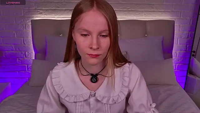 Snapshot of Shadow_Gray chatting on February 2026 05:55:02 PM Shadow Gray online show from February 2026 05:55:02 PM