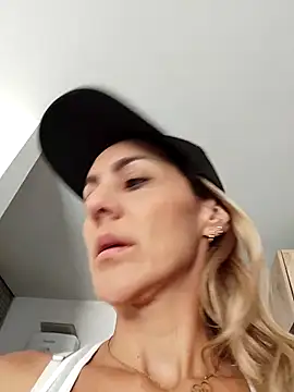 Monita Med online show from April 2026 04:47:02 PM