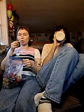 SugarNCinnamon online show from May 2026 01:16:01 AM