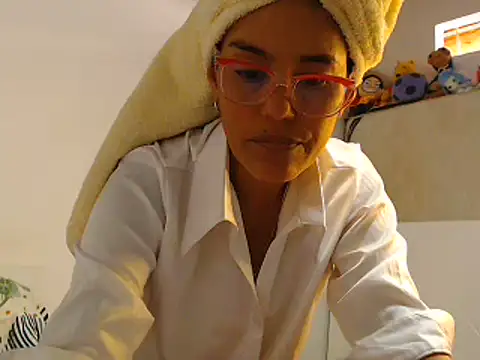 Elizabeth manzon online show from July 2026 07:55:02 PM