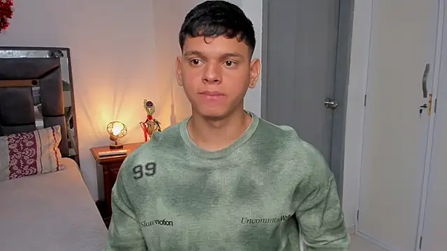 stefan leenox online show from February 2026 11:55:02 PM