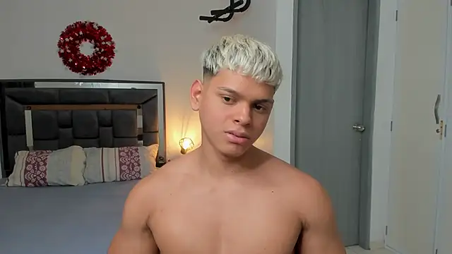 stefan leenox online show from April 2026 08:06:02 PM