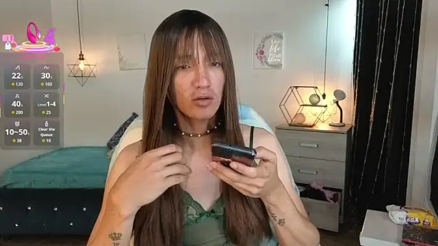 Kendry fox420  online show from April 2026 07:37:01 PM