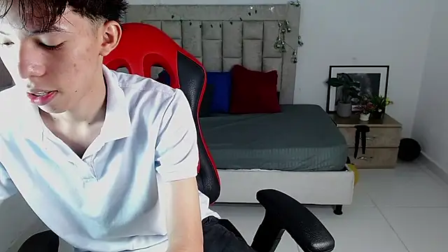 Snapshot of Nico__fox123 chatting on January 2026 06:12:01 PM Nico fox123 online show from January 2026 06:12:01 PM