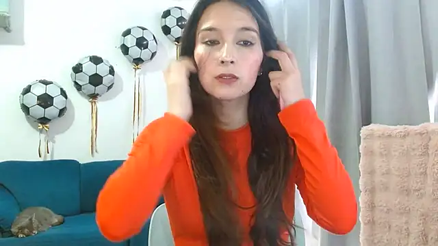Snapshot of Almaglow_ chatting on July 2026 01:58:02 PM Almaglow online show from July 2026 01:58:02 PM