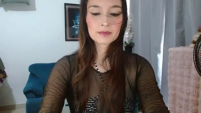 Almaglow  online show from May 2026 05:53:02 PM