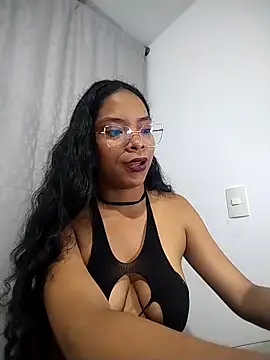 KATALINA SANTANA  online show from March 2026 12:19:02 AM