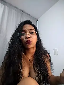 KATALINA SANTANA  online show from April 2026 02:27:02 AM