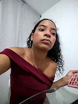 KATALINA SANTANA  online show from February 2026 12:18:02 AM