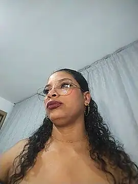 KATALINA SANTANA  online show from June 2026 12:52:02 AM