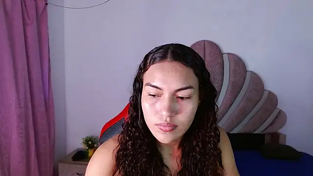 Naya  fox723 online show from February 2026 05:45:01 PM