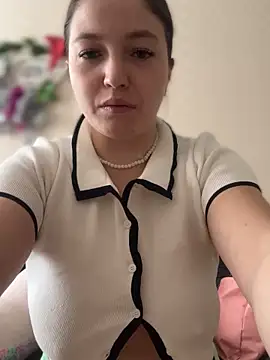 Snapshot of AlexaYvonne chatting on February 2026 03:59:02 AM AlexaYvonne online show from February 2026 03:59:02 AM