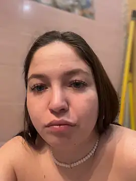 Snapshot of AlexaYvonne chatting on February 2026 02:22:01 AM AlexaYvonne online show from February 2026 02:22:01 AM