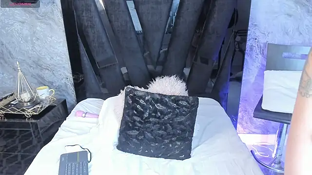 Smith 1s online show from April 2026 05:33:02 AM