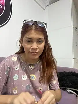 CrystalFairy007 online show from April 2026 03:47:01 AM