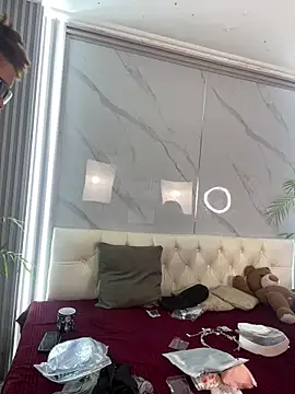 CrystalFairy007 online show from April 2026 04:52:01 AM