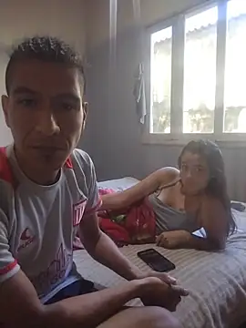 Rodrigohernan19 online show from April 2026 03:39:02 PM