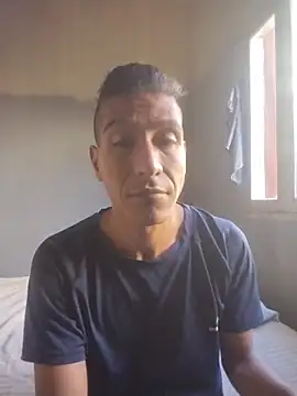 Rodrigohernan19 online show from April 2026 06:48:02 PM