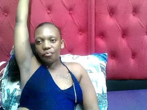 brownskingirl25 online show from January 2026 08:01:01 PM