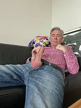 Pierre4tjyxx online show from February 2026 12:18:02 PM