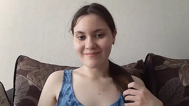 Snapshot of LanaLive chatting on April 2026 05:42:02 AM LanaLive online show from April 2026 05:42:02 AM