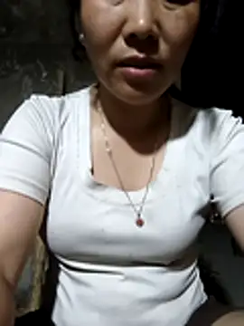 vesla-2k online show from April 2026 09:49:01 PM