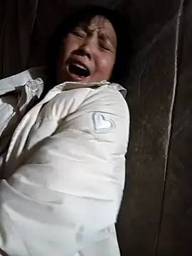 vesla-2k online show from March 2026 11:32:01 PM