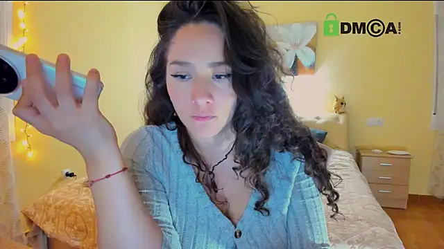 juliiaroberts online show from April 2026 07:45:01 AM