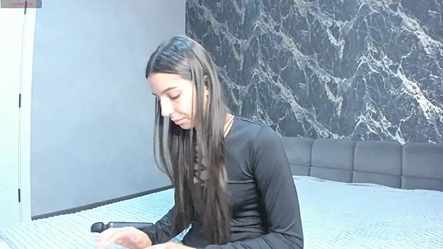 Snapshot of stella_torres chatting on April 2026 04:52:01 AM stella torres online show from April 2026 04:52:01 AM