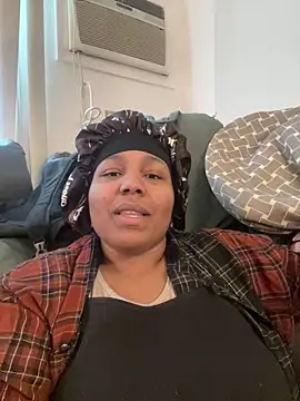 Snapshot of MistressKitan chatting on February 2026 08:53:01 PM MistressKitan online show from February 2026 08:53:01 PM