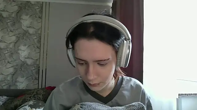 LxayBloom online show from February 2026 06:24:01 AM