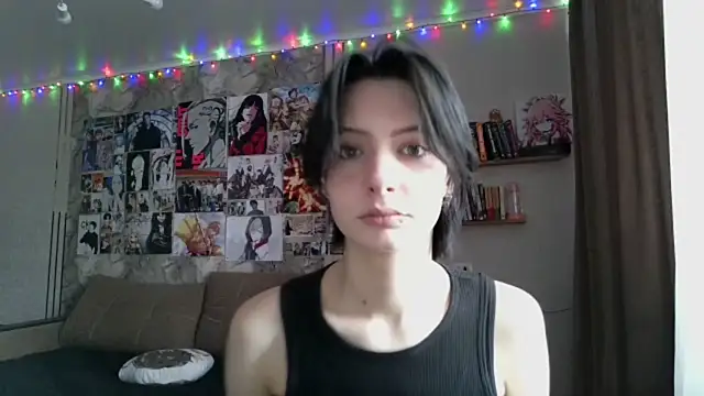 LxayBloom online show from January 2026 10:22:02 AM