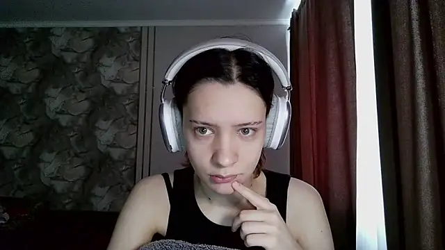 LxayBloom online show from February 2026 05:51:02 AM