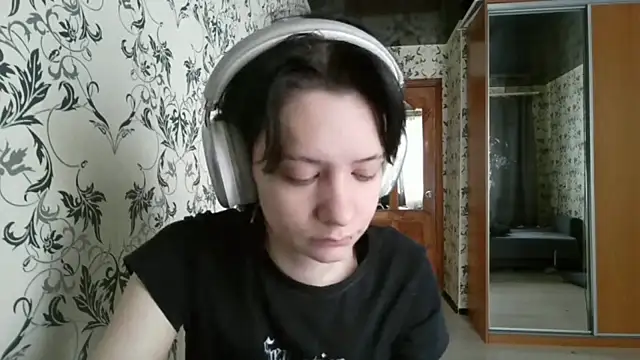 LxayBloom online show from March 2026 06:37:02 AM