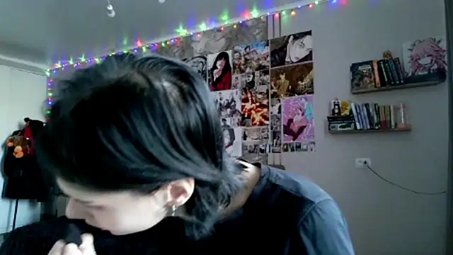 LxayBloom online show from January 2026 07:48:01 AM