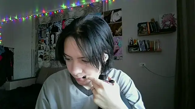 LxayBloom online show from January 2026 06:28:01 AM