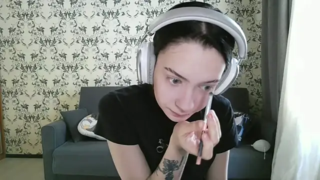 LxayBloom online show from March 2026 07:25:01 AM