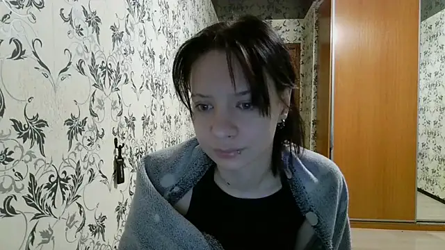 LxayBloom online show from April 2026 02:03:02 AM