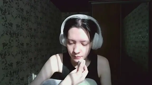 LxayBloom online show from March 2026 06:39:02 AM